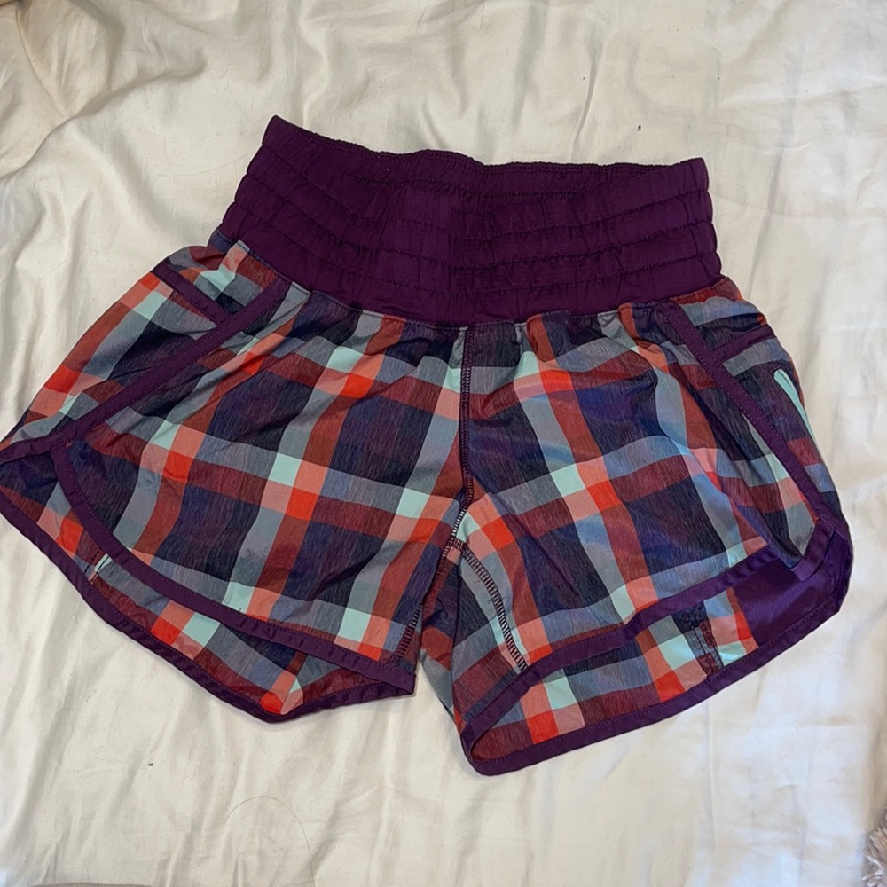 Lululemon Size 6 shorts
